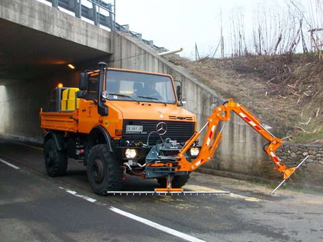 braccio lava tunnel stradali BLT 45 01 municipaltech