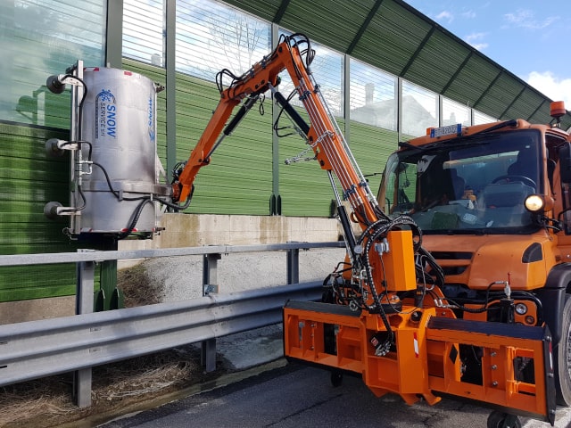 braccio per lavaggio di gallerie stradali BLT 8000 01 municipaltech