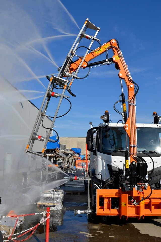 Braccio per lavaggio di gallerie stradali BLT 8000