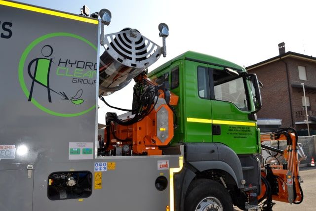 Braccio per lavaggio di gallerie stradali BLT 8000