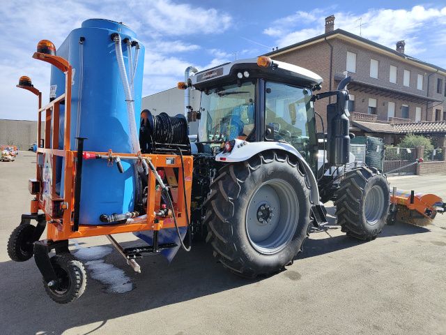 Spazzatrice a rullo per autocarri SWC