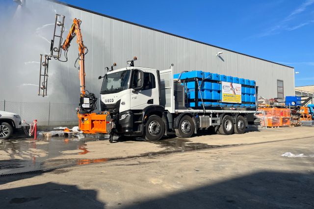 Braccio per lavaggio di gallerie stradali BLT 8000