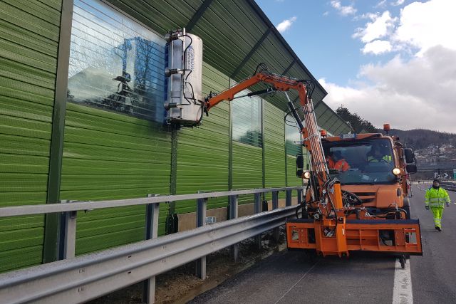 Braccio per lavaggio di gallerie stradali BLT 8000