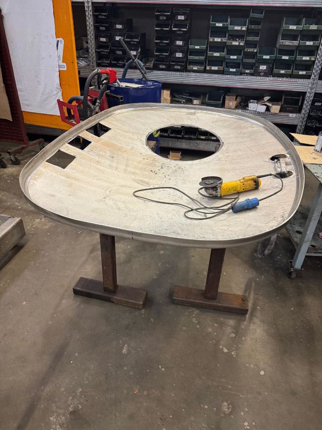 Progettazione e produzione cisterne per trasporto acqua e lavastrade su misura