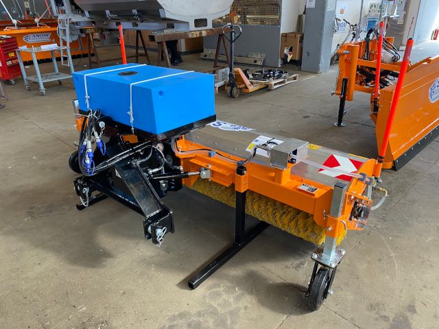 Spazzatrice a rullo per autocarri SWC