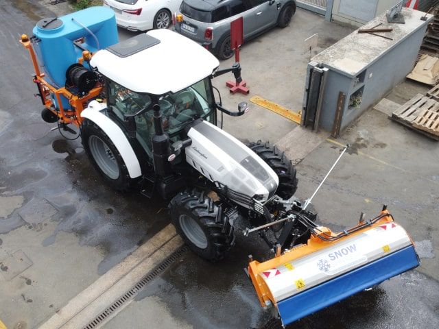 Spazzatrice a rullo per autocarri SWC