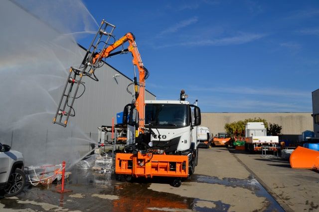 Braccio per lavaggio di gallerie stradali BLT 8000