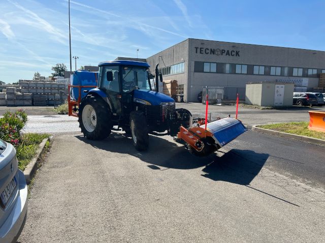 Spazzatrice a rullo per autocarri SWC